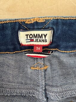 Dámské džínové kraťasy Tommy Jeans - 4