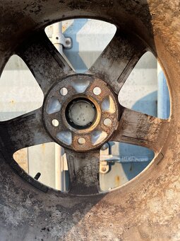 Zimní komplet 17" originál Audi rozteč 5 X 112 - 4