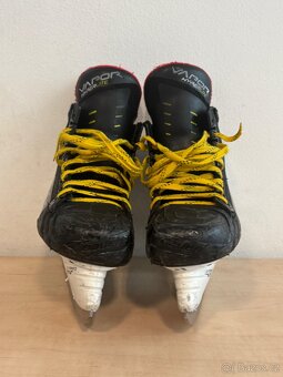 Prodám brusle Bauer Vapor Hyperlite - 4