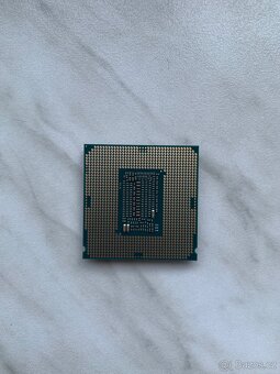 Intel Core i5-9400F - 4