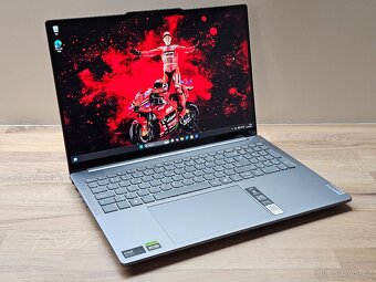 3,2K 16"_LENOVO YOGA PRO 9_ULTRA 9 185H_32GB_RTX 4050 6GB - 4