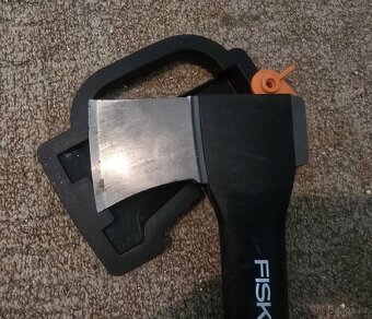 Fiskars sekera X15 - 4