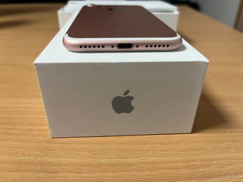 iPhone 7 128GB + nova baterie - 4