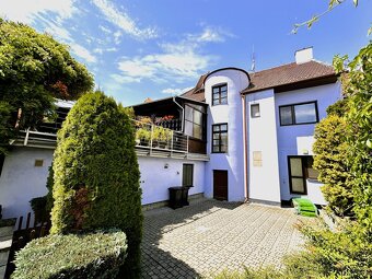 Prodej rodinného domu 213 m² s pozemkem 1427 m² - 4