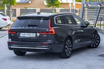 Volvo V60 B4 Inscription 2.0 benzín HEV 145 kW, 2022 - 4