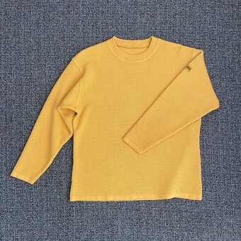 Pánský hořčícový vlněný svetr s kulatým výstřihem vel. М 48- - 4