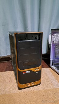 2x počítačová skříň - 4