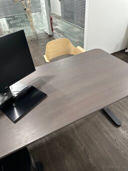 Kancelářský stůl IKEA BEKANT 160×80 – dubový dekor - 4