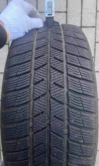 225/40 R19 - 4x zimní Barum 7-8mm - 4