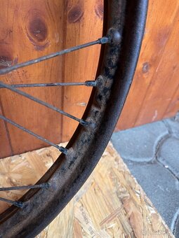 Předválečné německé přední kolo - 4