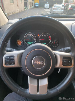 Jeep Compass - 4