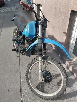 Yamaha XT550 r.v.1982, bez TP, nepojízdná - 4