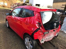toyota Aygo 1.0-51kw,r.v.2016--2O tis km---- náhradní díly - 4