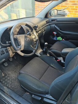Toyota Avensis - 4
