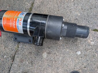 lodni macerator , sanitarni cerpadlo 12 v - 4