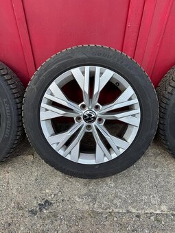 Alu kola STAVANGER R17 5x112 ET38 + ZIMNÍ PNEU Passat - 4