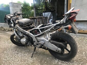 Honda CBR 600 F - 4