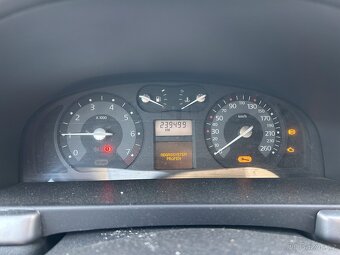 RENAULT LAGUNA GRANDTOUR (na náhradní díly) - 4