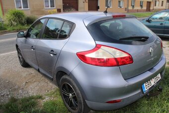 Renault Megane III 1,6 hatchback 2009 - 4