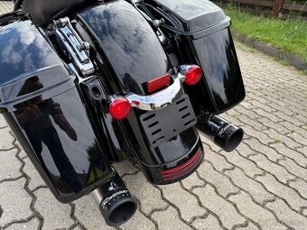 Harley Davidson Road Glide 2023 - 4