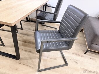 Jídelní stůl a židle - 4