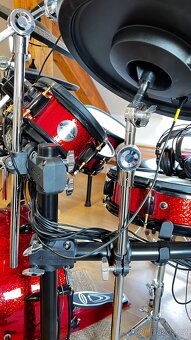 Alesis Strike Pro Special Edition BUNDLE - 4