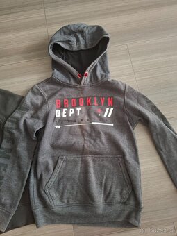 Mikiny vel. 134/140 - 4