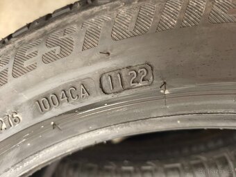 235/45/19 - 4
