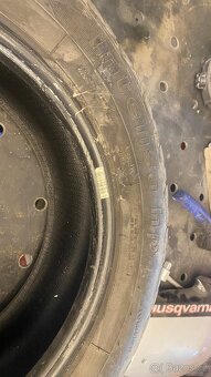 Prodám letní pneu 215/55/16 - 4