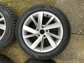Originální kola VW 6,5J x 16H2 ET46 205/55 R16 - 4