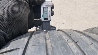 Letní pneu 225/40/18 Michelin - 4