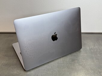 Macbook Pro 13" 2019 / I5 / 8GB / 256GB / Space gray - 4