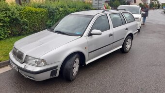 Škoda Octavia Combi dvoulitr za 10 tisíc Kč pro kutily - 4
