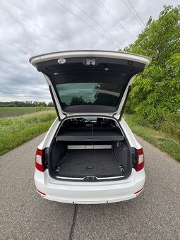 Škoda Superb Kombi II 2.0 TDI 125kw - 4