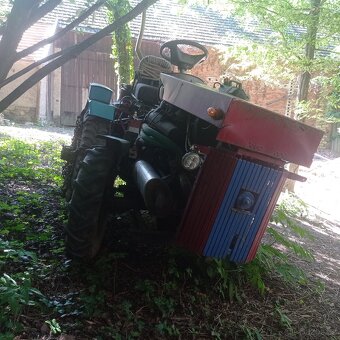 Daruji traktor za cenu šrotu - v rezervaci - 4