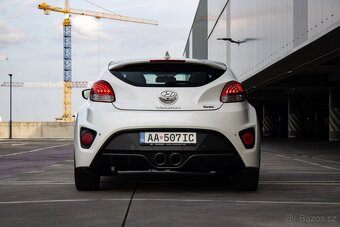 Hyundai Veloster Turbo 1.6 T-GDI Extreme - 4