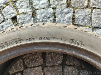 Zimní pneumatiky 225/40 R18 - 4