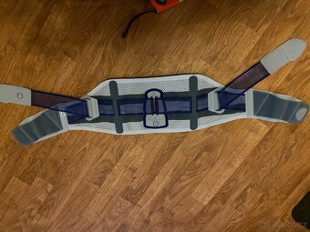 Pánevní pás na podporu bederní páteře - 4