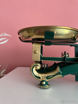 HEZKÉ STATÉ LITINOVÉ VÁHY - 4