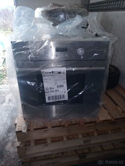 PRODÁM VESTAVĚNOU TROUBU ELEKTROLUX - 4