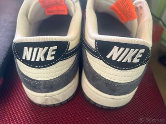 Stussy x Nike dunk - 4