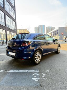 Opel Astra H GTC 1.6 - 4