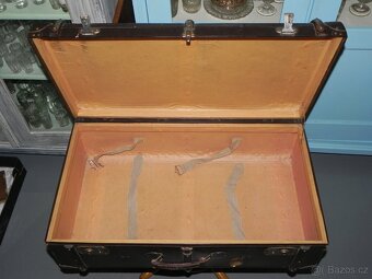 Starý kufr - 4