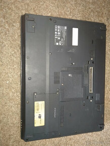 Prodám starší funkční notebook HP Compaq 6715b - 4