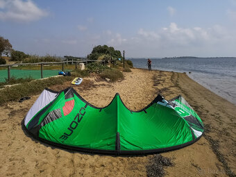 Ozone Edge V9 kiteboarding - 4
