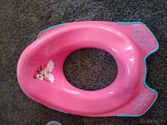 Dětský set prkýnko na WC, schůdek a nočník s Minnie Mouse - 4