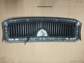 Fabia 1 mřížka kapoty stříbrná 9102 - 4