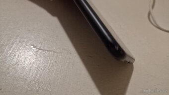 iPhone Xr - 4