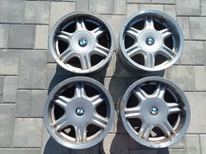 BMW E30 - kola styling 10 - 4