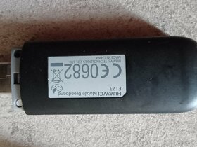 USB modemy od 200,-Kč : Vodafone,T-Mobile - 4